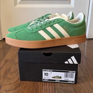 Adidas Men’s VL Court 2.0 Sportwear Preloved Green Size 10